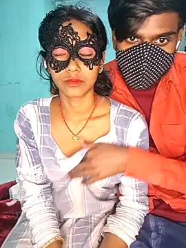 Virl clople online show from January 15, 2025, 5:47 pm