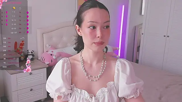 kittenrisha online show from April 18, 2026, 5:10 am