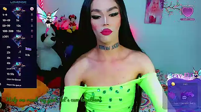 Snapshot of Alextwink chatting on February 9, 2025, 12:06 am Alextwink online show from February 9, 2025, 12:06 am