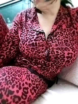 derya35 online show from December 4, 2025, 4:17 pm