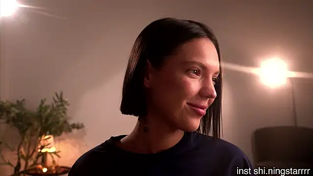 alittlestarrr online show from February 13, 2026, 6:52 pm