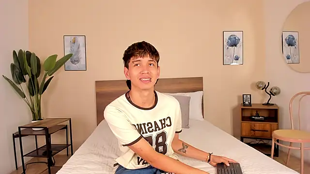 Brian-Ausslos online show from November 22, 2025, 4:55 am