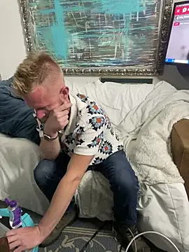 Snapshot of bjay1210 chatting on January 15, 2025, 8:51 am bjay1210 online show from January 15, 2025, 8:51 am