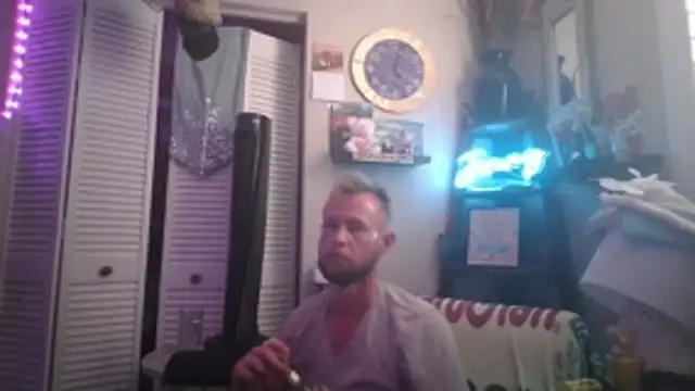 Snapshot of bjay1210 chatting on February 20, 2026, 10:01 pm bjay1210 online show from February 20, 2026, 10:01 pm