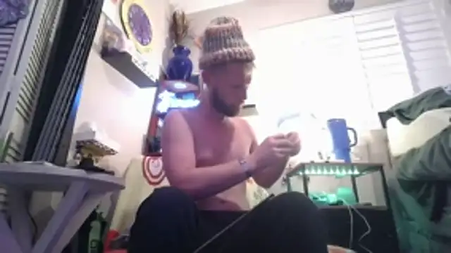 Snapshot of bjay1210 chatting on February 6, 2026, 9:27 am bjay1210 online show from February 6, 2026, 9:27 am