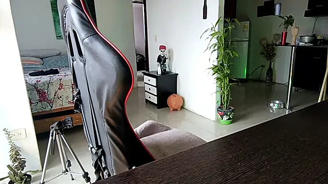 Adam Valenciia online show from March 27, 2026, 3:57 pm