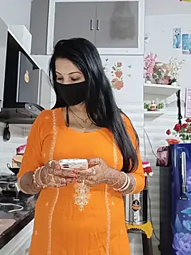 Snapshot of Best-Couple chatting on June 16, 2026, 2:00 am Best-Couple online show from June 16, 2026, 2:00 am