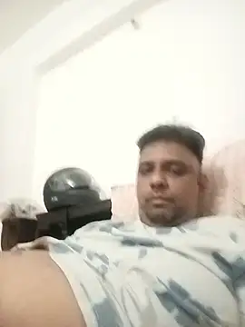 Snapshot of jemes21in chatting on January 8, 2026, 5:19 pm jemes21in online show from January 8, 2026, 5:19 pm