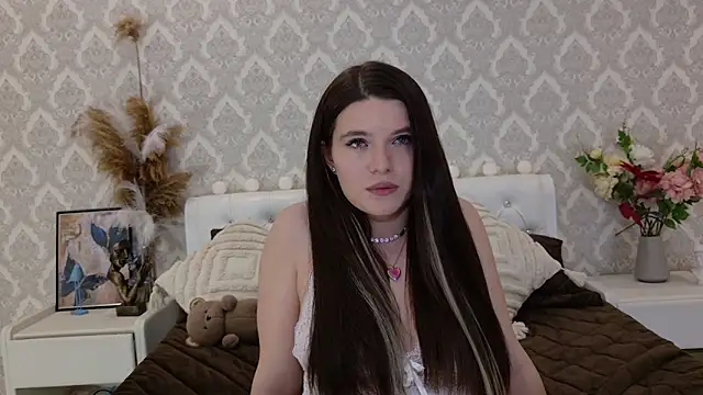 Nellie Medina online show from February 20, 2025, 1:46 am