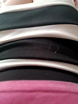 Snapshot of AnnalSV91 chatting on March 20, 2025, 4:20 pm AnnalSV91 online show from March 20, 2025, 4:20 pm