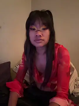 AcidBubbleRain online show from May 7, 2026, 11:46 am