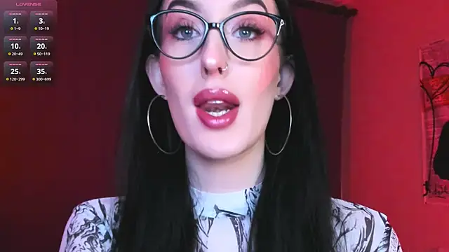 Snapshot of Miss_Alice__ chatting on February 16, 2025, 7:49 pm Miss Alice   online show from February 16, 2025, 7:49 pm