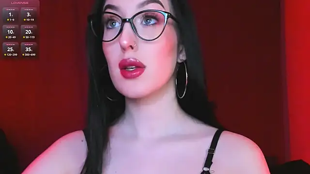 Snapshot of Miss_Alice__ chatting on February 28, 2025, 2:20 am Miss Alice   online show from February 28, 2025, 2:20 am