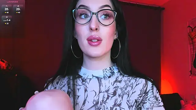 Snapshot of Miss_Alice__ chatting on March 9, 2025, 10:30 pm Miss Alice   online show from March 9, 2025, 10:30 pm