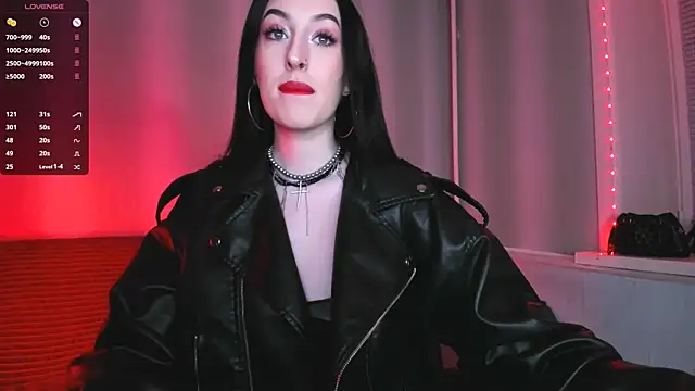 Snapshot of Miss_Alice__ chatting on January 20, 2025, 11:43 pm Miss Alice   online show from January 20, 2025, 11:43 pm