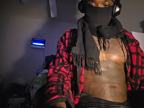 dominatingblacklove online show from April 29, 2026, 1:37 pm