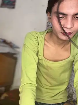 Enna Zarza  online show from April 11, 2026, 6:21 am