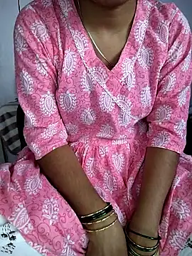 lovelygirl4567 online show from February 2, 2026, 5:39 am