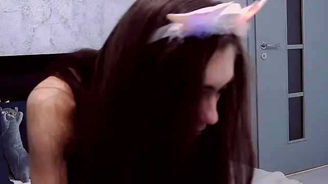 SamaraSinn online show from October 24, 2025, 4:33 am