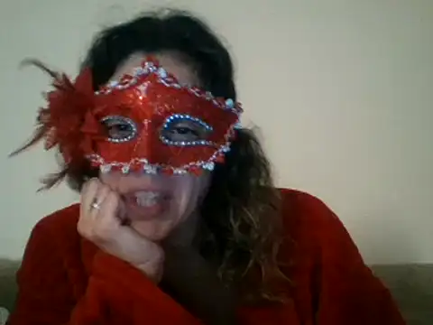 couple-tuga online show from February 1, 2025, 12:40 am