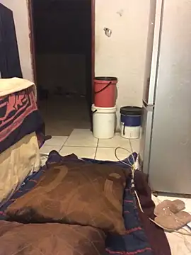 Snapshot of MKbesxxx chatting on April 3, 2026, 8:04 pm MKbesxxx online show from April 3, 2026, 8:04 pm