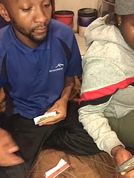 Snapshot of MKbesxxx chatting on November 28, 2025, 7:36 pm MKbesxxx online show from November 28, 2025, 7:36 pm