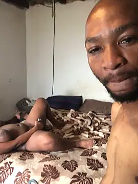 Snapshot of MKbesxxx chatting on October 6, 2025, 12:06 pm MKbesxxx online show from October 6, 2025, 12:06 pm