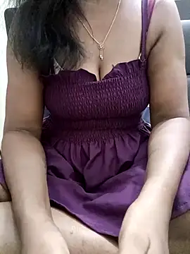 Snapshot of Tamil_Vishalini chatting on May 7, 2026, 11:35 am Tamil Vishalini online show from May 7, 2026, 11:35 am