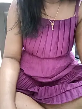 Snapshot of Tamil_Vishalini chatting on May 2, 2026, 6:51 am Tamil Vishalini online show from May 2, 2026, 6:51 am