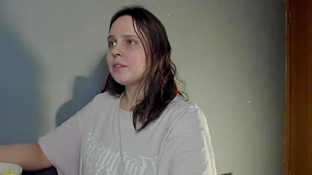  lisacute online show from January 19, 2025, 6:10 pm