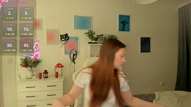 Snapshot of MiaVixxen chatting on November 17, 2025, 5:00 am MiaVixxen online show from November 17, 2025, 5:00 am