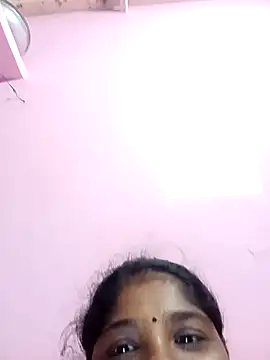 Remo0 online show from October 6, 2025, 1:23 pm