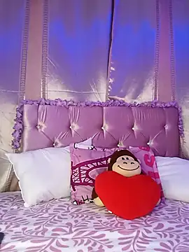 Snapshot of PaulaOrtiz_1 chatting on February 14, 2025, 10:59 am PaulaOrtiz 1 online show from February 14, 2025, 10:59 am