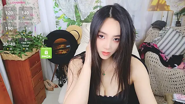 xiaotiantian-76 online show from April 10, 2026, 3:35 am