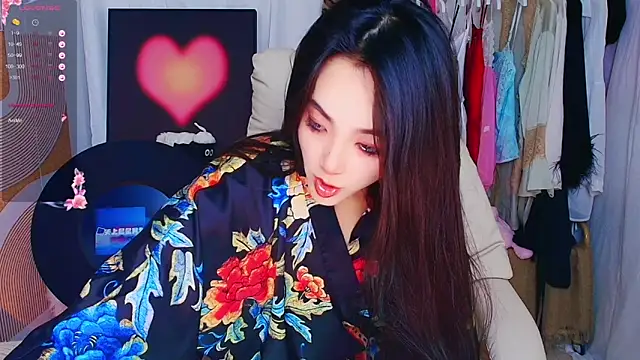 Snapshot of xiaotiantian-76 chatting on November 15, 2025, 12:20 pm xiaotiantian-76 online show from November 15, 2025, 12:20 pm