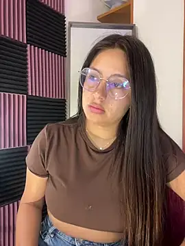 Snapshot of Gretta_Hot chatting on January 25, 2025, 1:10 am Gretta Hot online show from January 25, 2025, 1:10 am