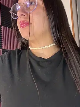 Snapshot of Gretta_Hot chatting on January 25, 2025, 11:00 pm Gretta Hot online show from January 25, 2025, 11:00 pm