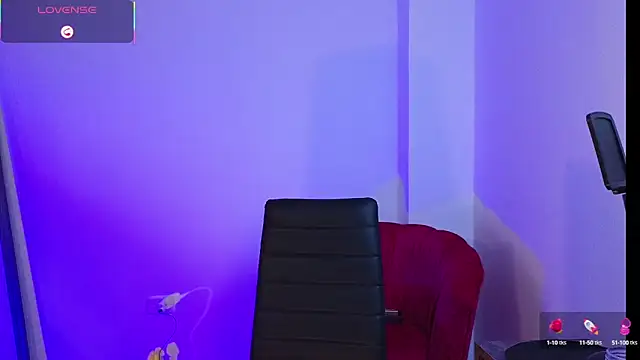 Snapshot of Gretta_Hot chatting on October 3, 2025, 1:45 pm Gretta Hot online show from October 3, 2025, 1:45 pm