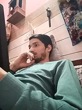 Snapshot of Tarun_0026 chatting on October 22, 2025, 3:11 pm Tarun 0026 online show from October 22, 2025, 3:11 pm