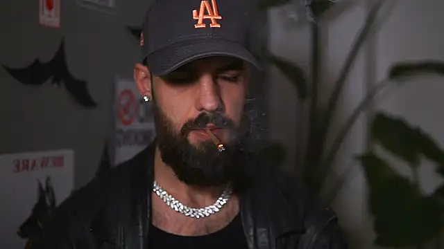 HairyRobxxx online show from November 7, 2025, 8:24 pm