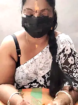 shamritha99 online show from September 24, 2025, 3:07 pm