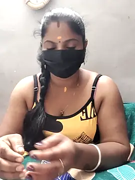 shamritha99 online show from September 19, 2025, 4:44 pm