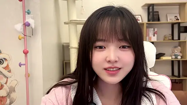 Chenjing0 online show from October 31, 2025, 2:57 pm