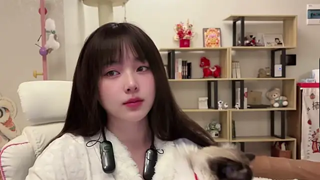 Snapshot of Chenjing0 chatting on February 16, 2026, 1:21 pm Chenjing0 online show from February 16, 2026, 1:21 pm