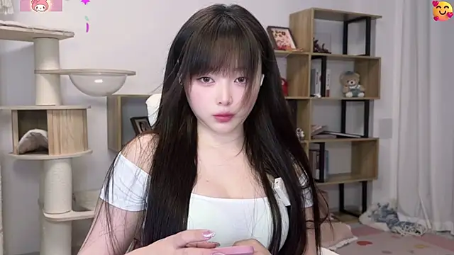 Chenjing0 online show from June 1, 2026, 12:27 pm