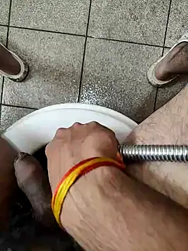 Snapshot of dreamers_dick chatting on March 6, 2025, 4:30 am dreamers dick online show from March 6, 2025, 4:30 am