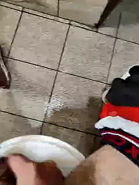 Snapshot of dreamers_dick chatting on January 17, 2025, 2:18 am dreamers dick online show from January 17, 2025, 2:18 am