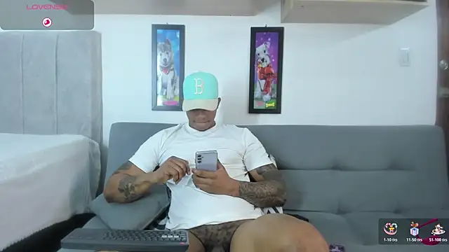 Snapshot of Josep_Ston chatting on November 30, 2025, 11:05 pm Josep Ston online show from November 30, 2025, 11:05 pm