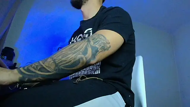 Snapshot of XanderCage99 chatting on November 16, 2025, 6:01 pm XanderCage99 online show from November 16, 2025, 6:01 pm