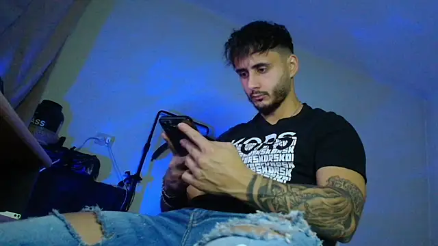 Snapshot of XanderCage99 chatting on November 23, 2025, 4:50 pm XanderCage99 online show from November 23, 2025, 4:50 pm